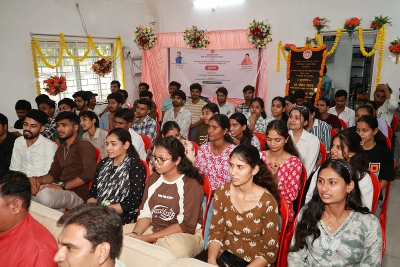 पिछड़ा वर्ग के विद्यार्थियों को बेहतर सुविधाओं की सौगात